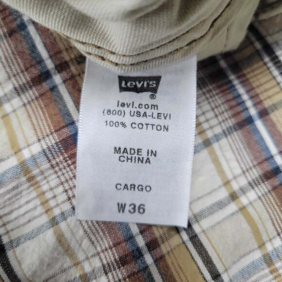 Levi’s Cargo Shorts Size 36 Plaid 100% Cotton Tan White Brown 11” Inseam - Picture 6 of 11